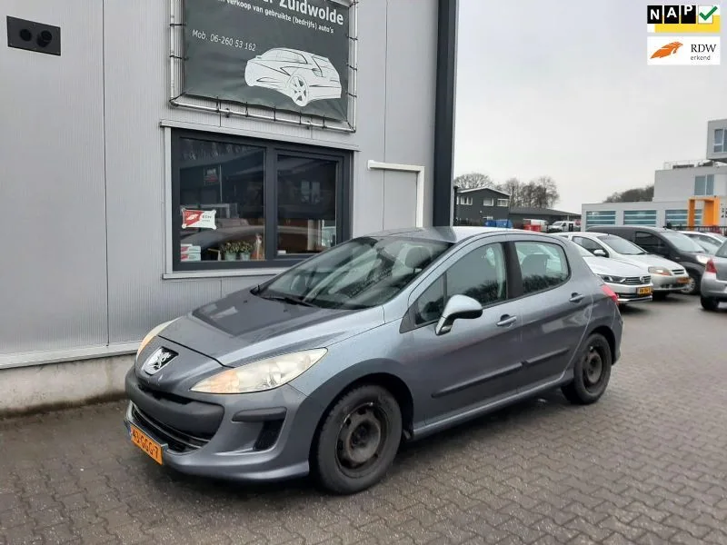 Peugeot 308 (2008) — foto 1