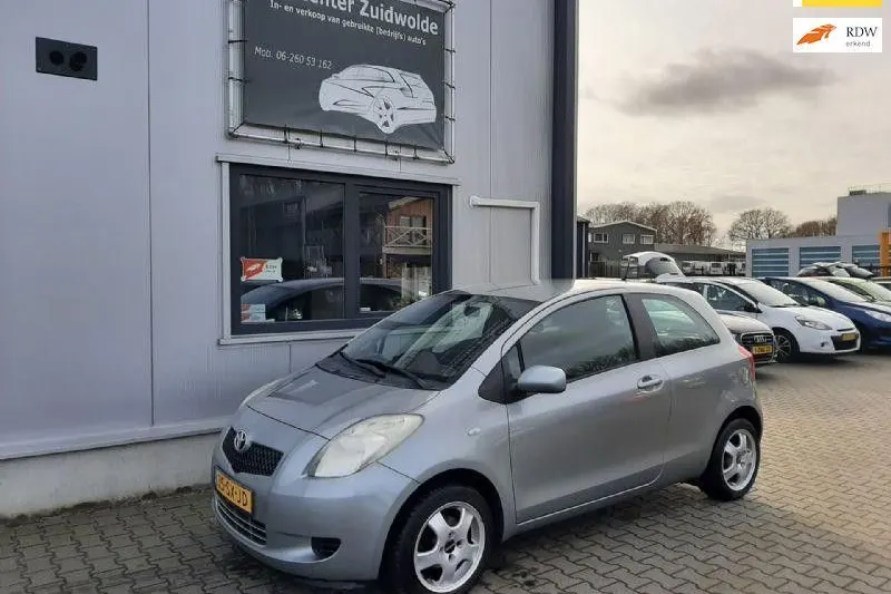 Toyota Yaris (2006)