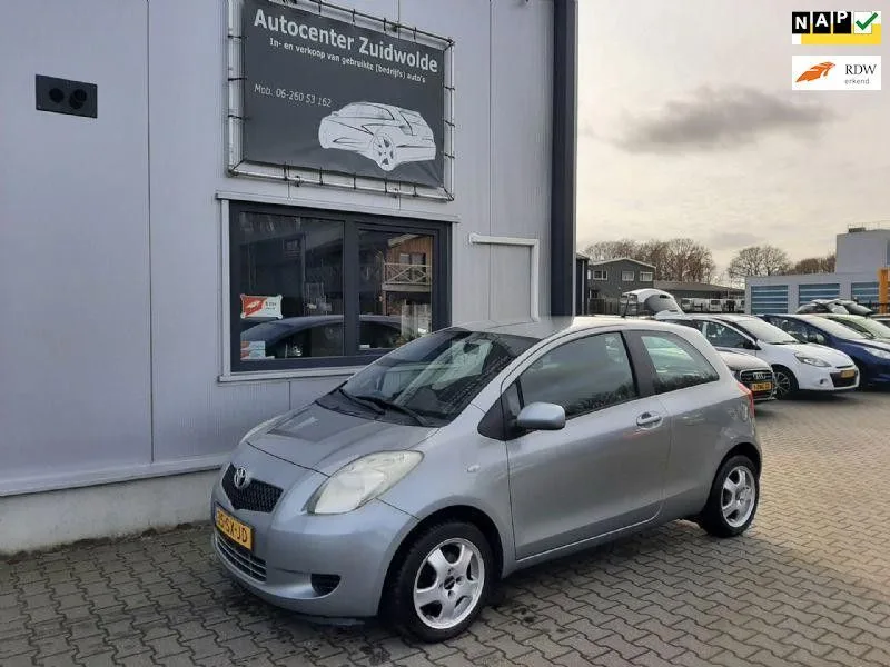 Toyota Yaris (2006) — foto 1