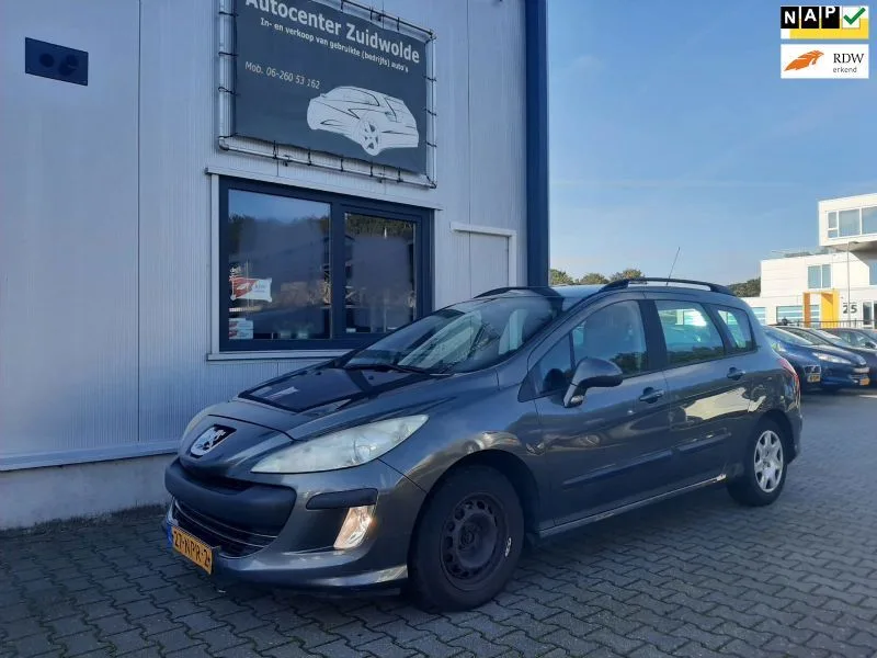Peugeot 308 (2010) — foto 1