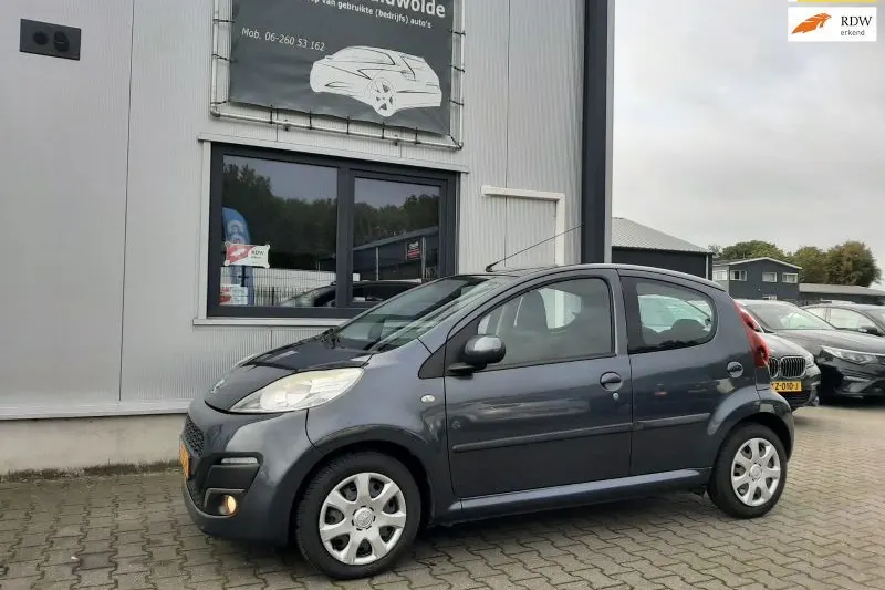Peugeot 107 (2012)