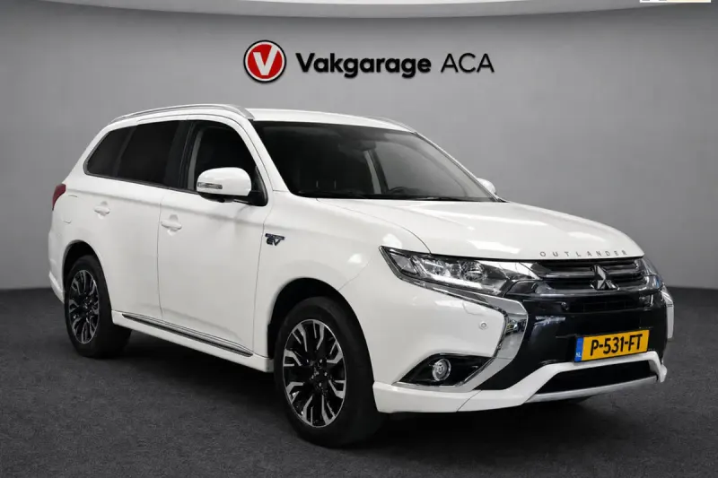 Mitsubishi Outlander (2016)