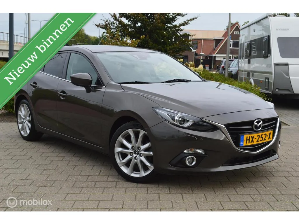 Mazda 3 (2016) — foto 1