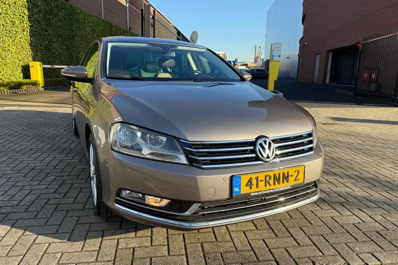 Volkswagen Passat (2011)