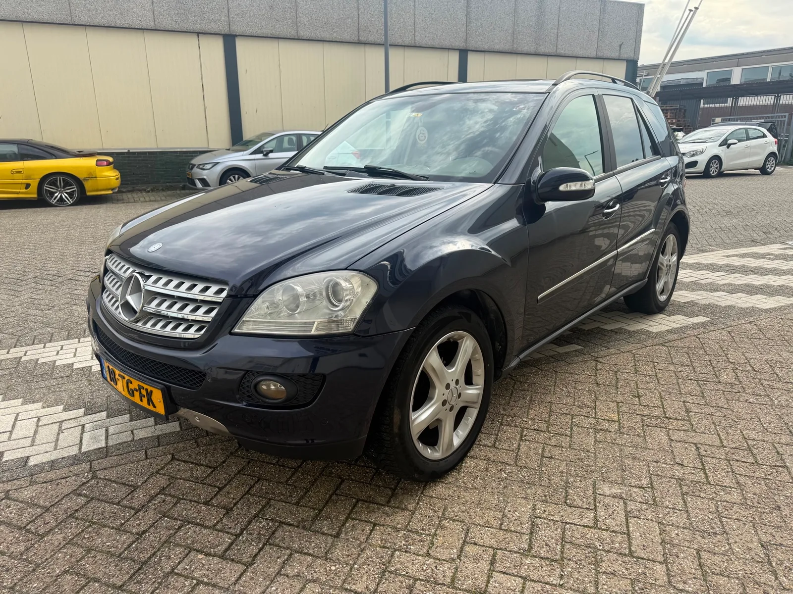 Mercedes-Benz ML-Klasse (2006) — foto 1