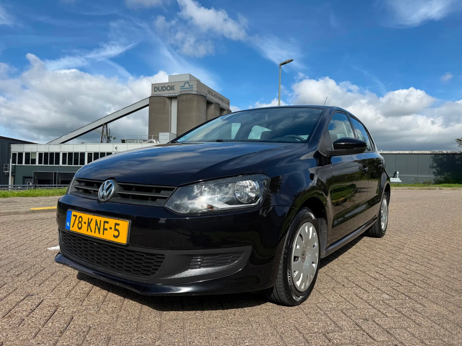 Volkswagen Polo (2009) — foto 1