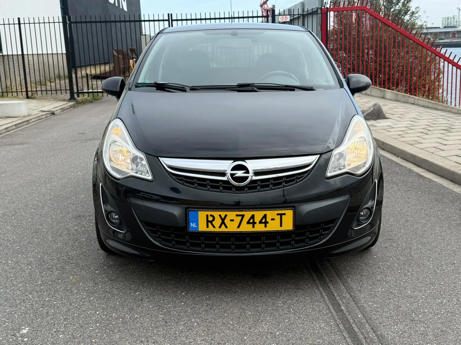 Opel Corsa (2012) — foto 1