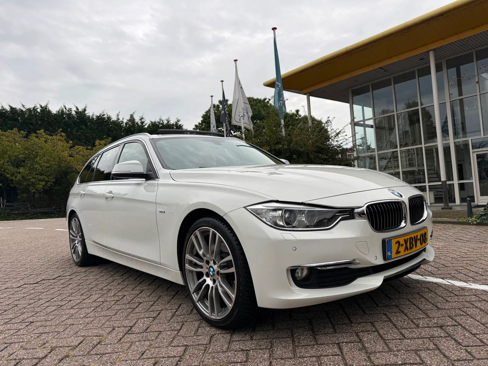 BMW 3-Serie (2014) — foto 1