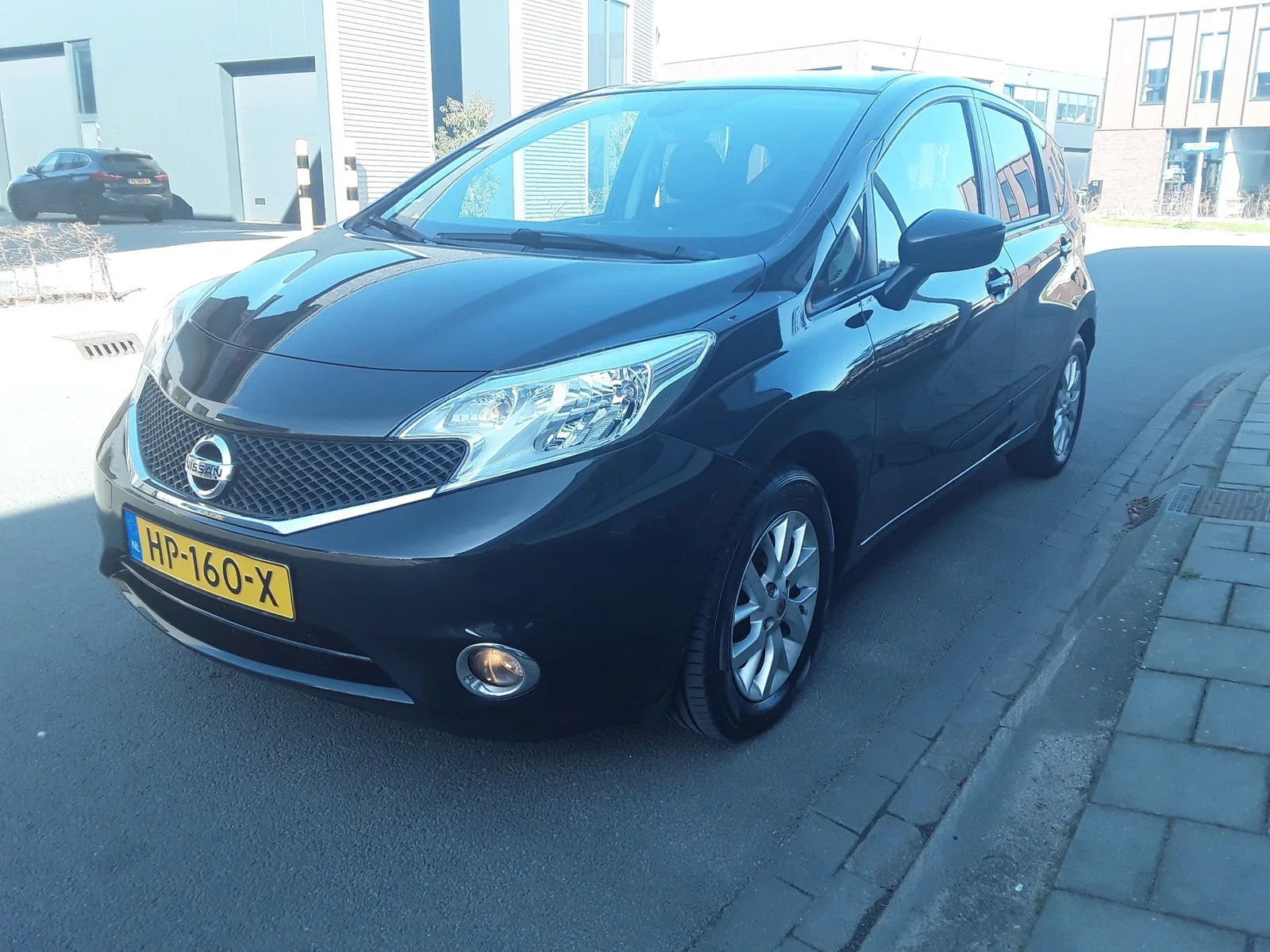 Nissan Note (2015) — foto 1