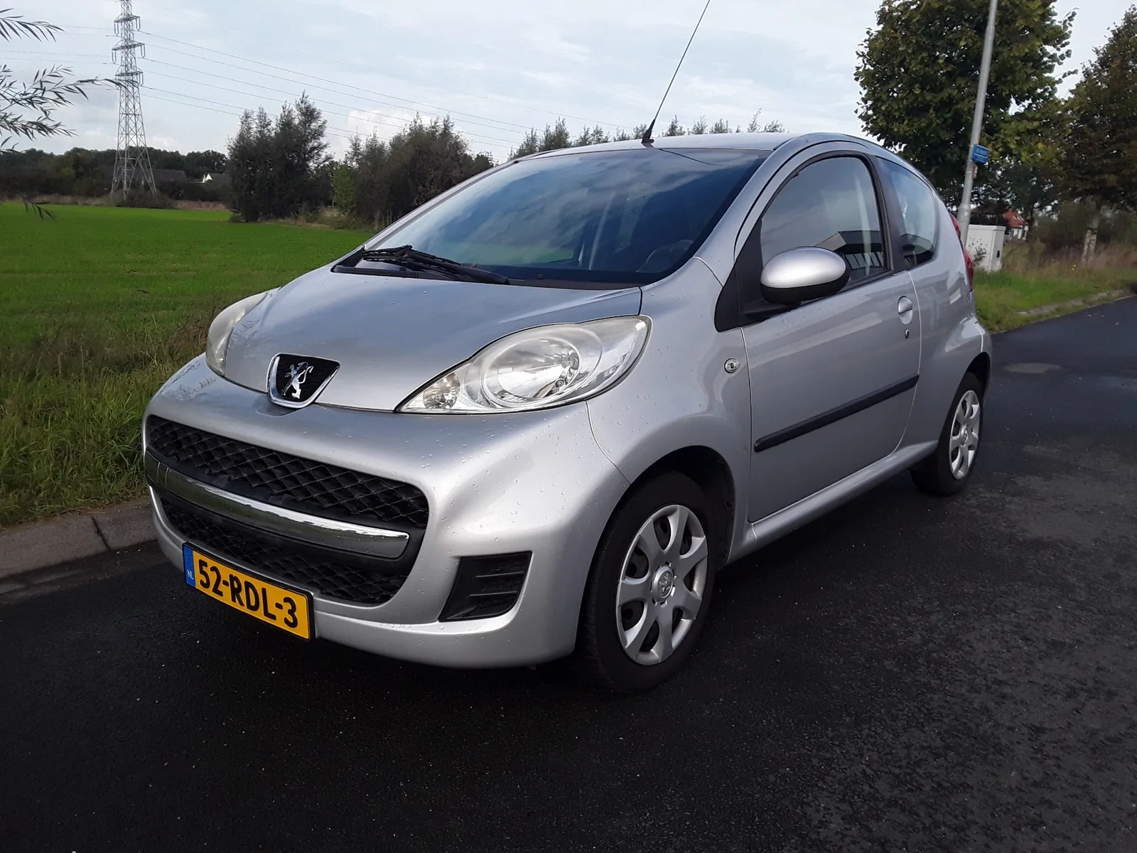 Peugeot 107 (2011) — foto 1