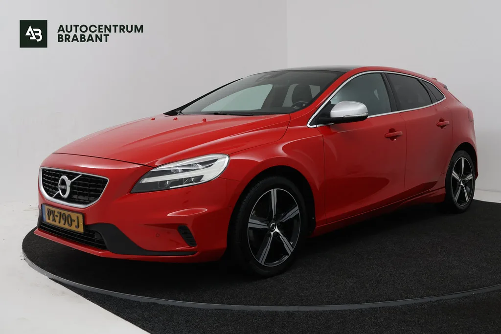 Volvo V40 (2017) — foto 1
