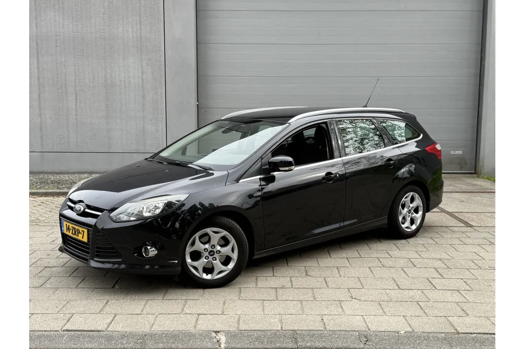 Ford Focus (2013) — foto 1