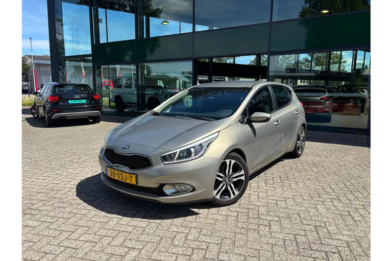 Kia Ceed (2012)