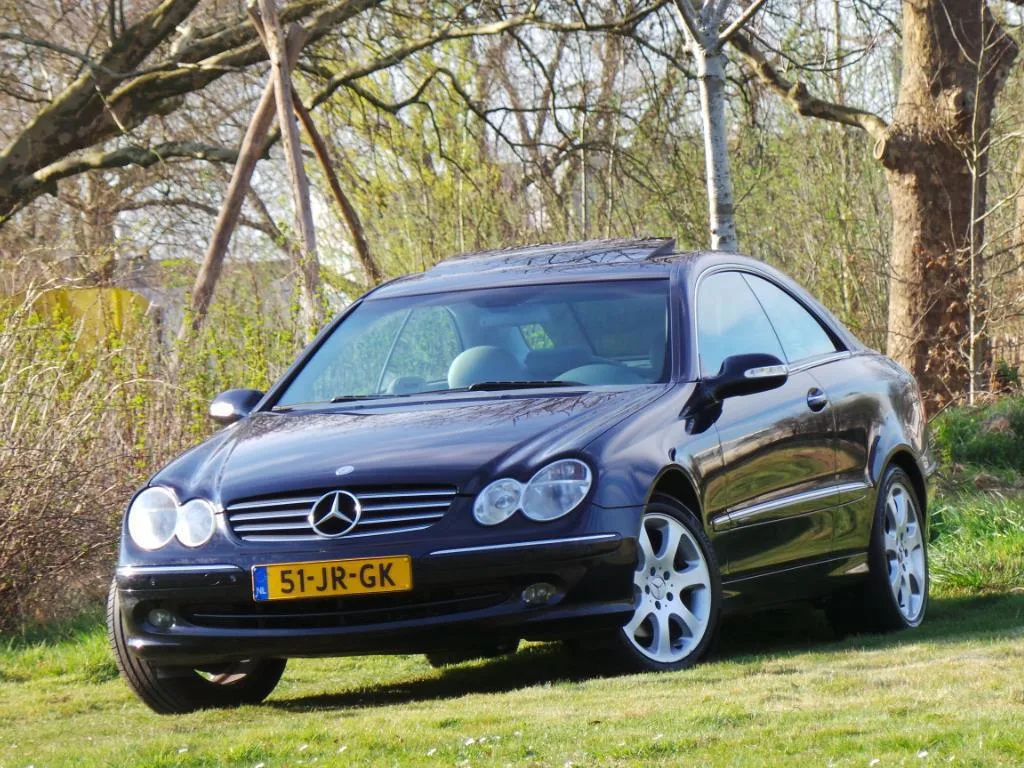 Mercedes-Benz CLK-Klasse (2002) — foto 1