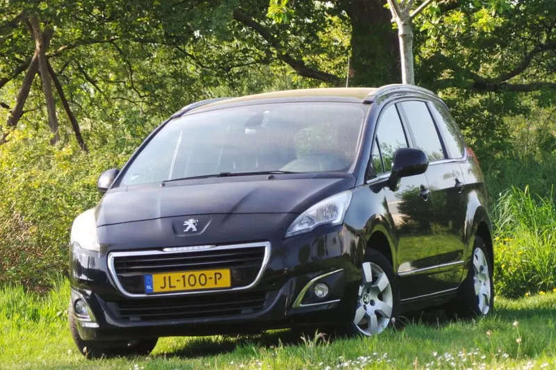Peugeot 5008 (2016)