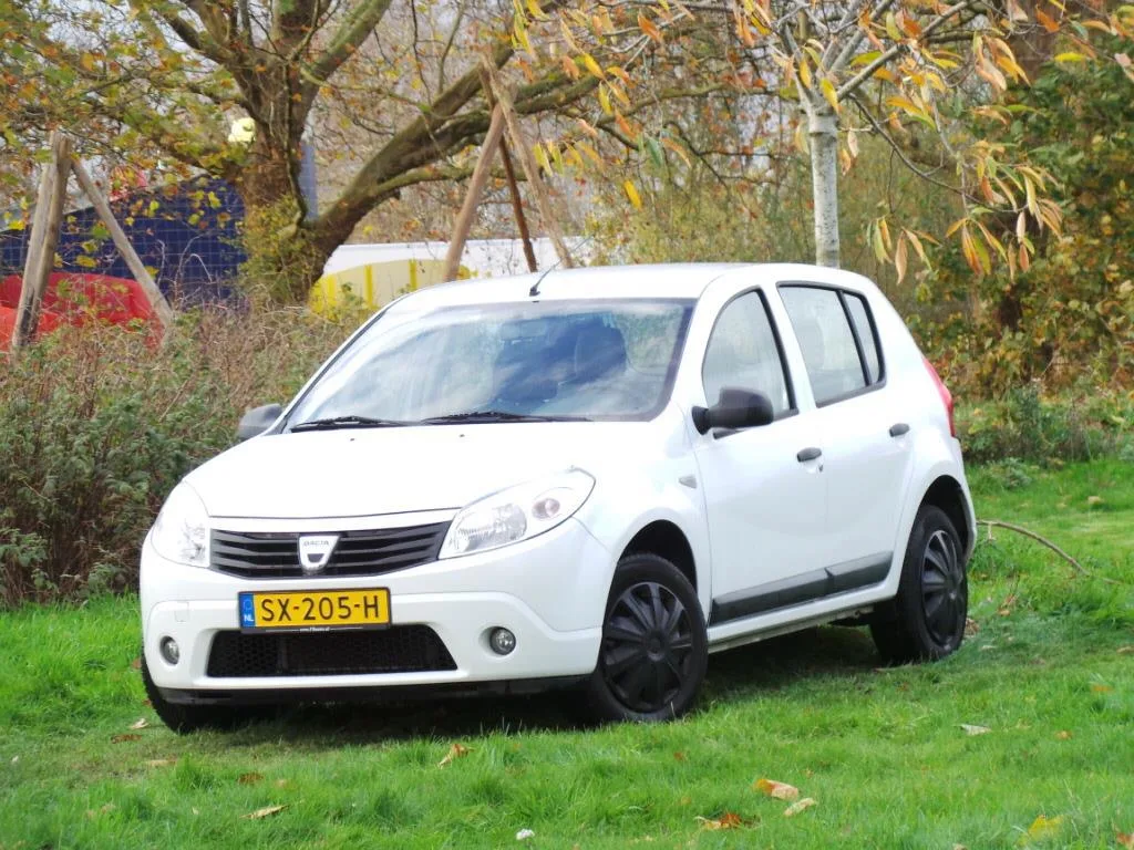 Dacia Sandero (2012) — foto 1