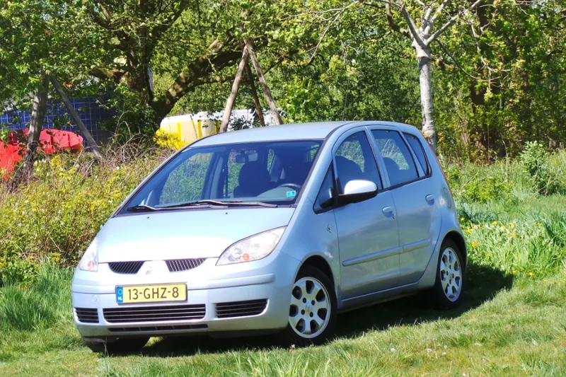 Mitsubishi Colt (2008)