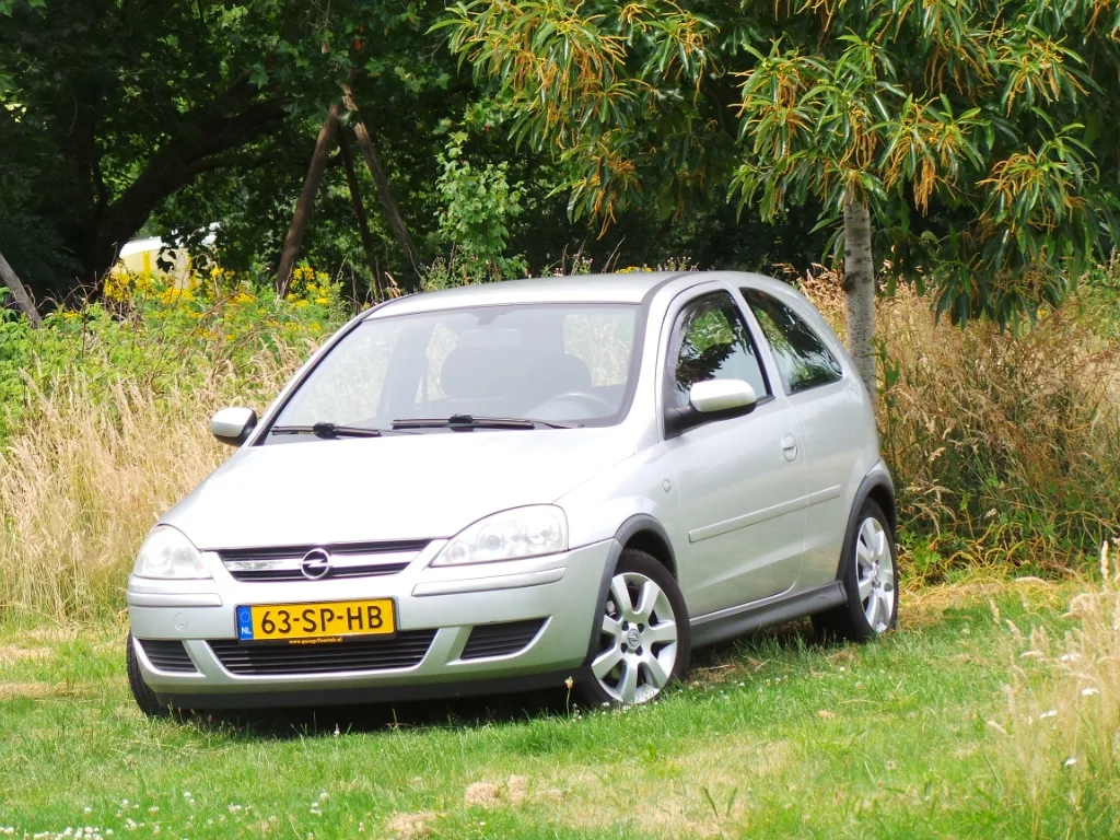 Opel Corsa (2006) — foto 1