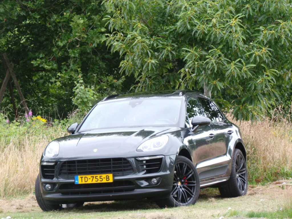 Porsche Macan (2018) — foto 1