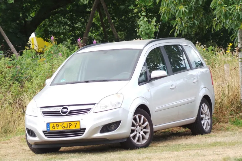Opel Zafira (2008)