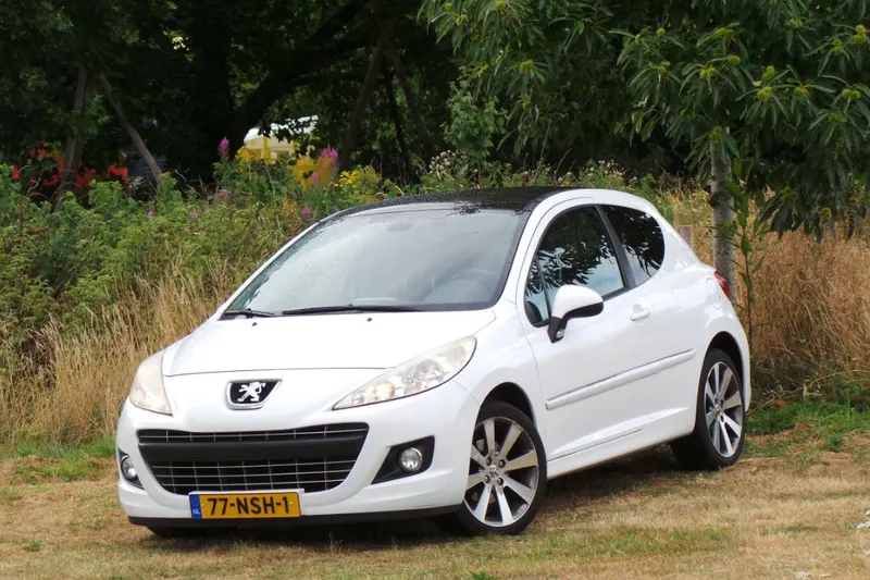 Peugeot 207 (2011)