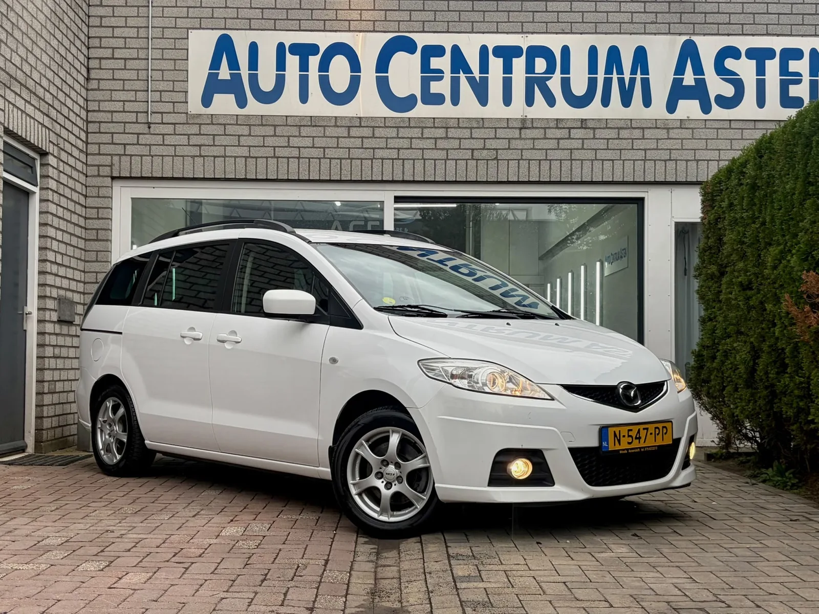 Mazda 5 (2010) — foto 1