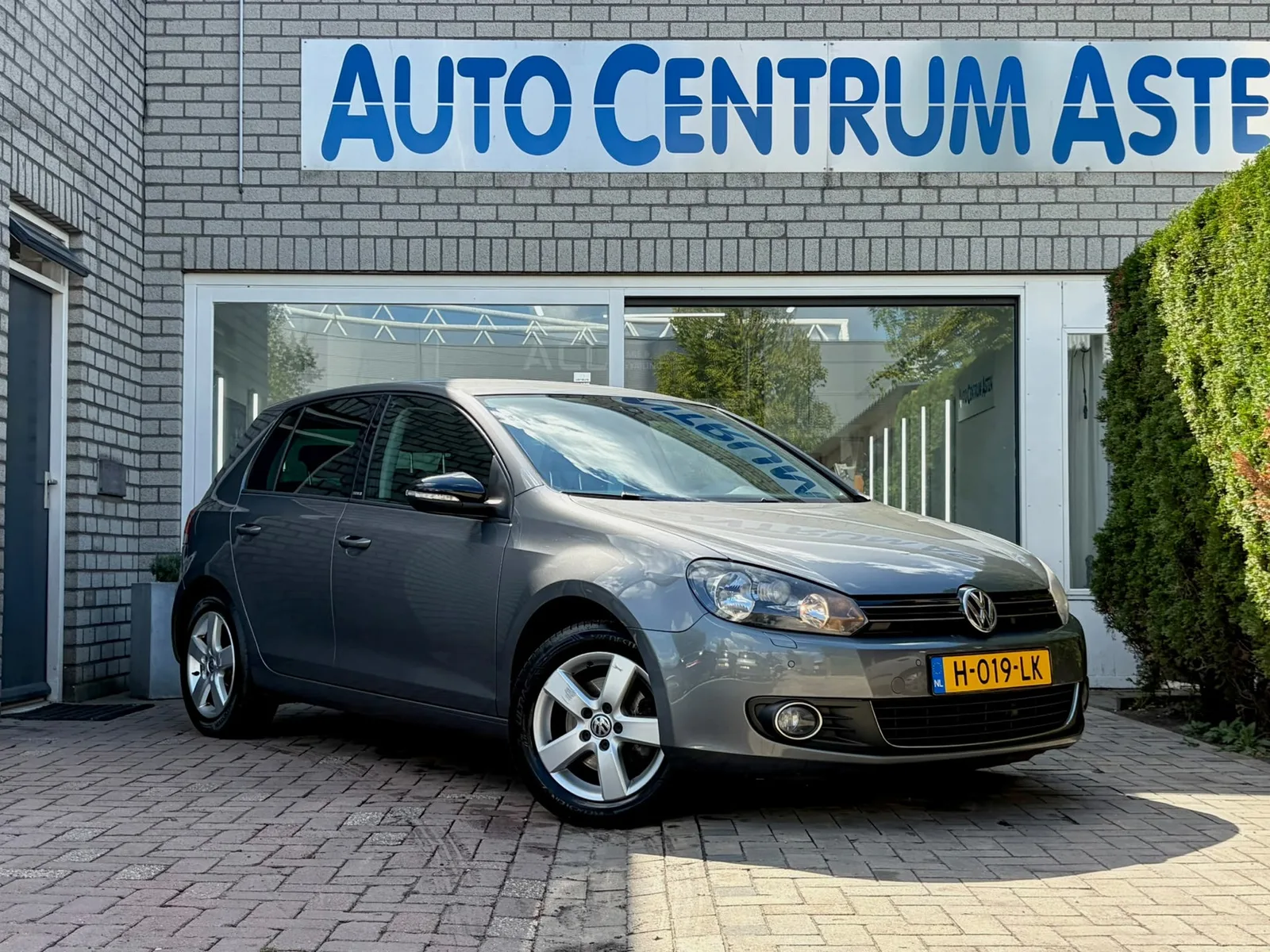 Volkswagen Golf (2011) — foto 1