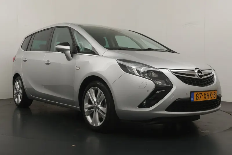 Opel Zafira Tourer (2012)