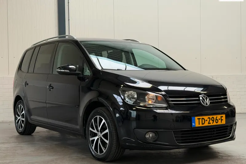 Volkswagen Touran (2015)
