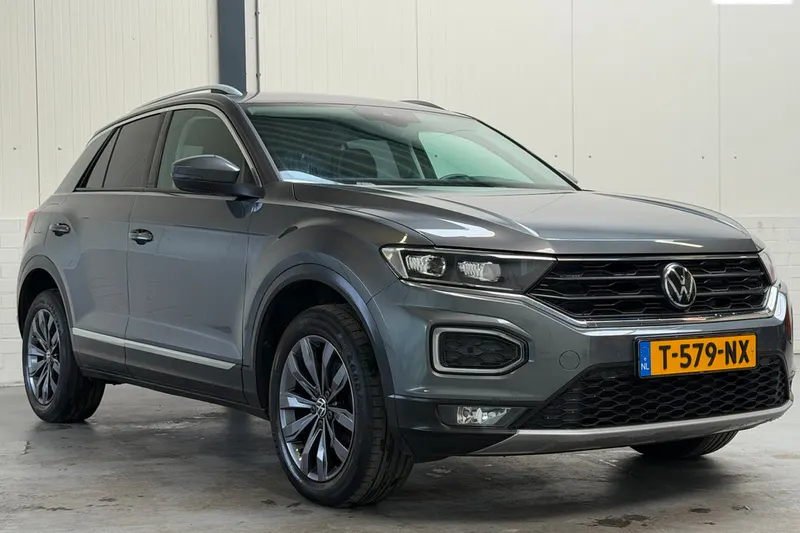 Volkswagen T-Roc (2021)