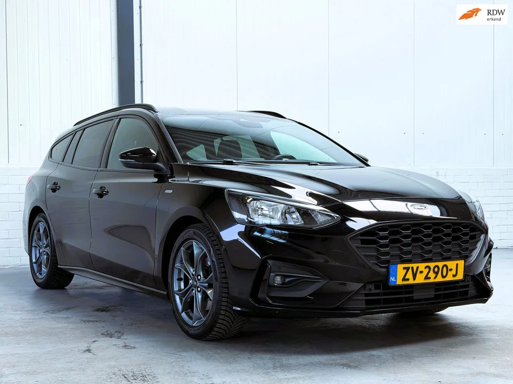 Ford Focus (2019) — foto 1