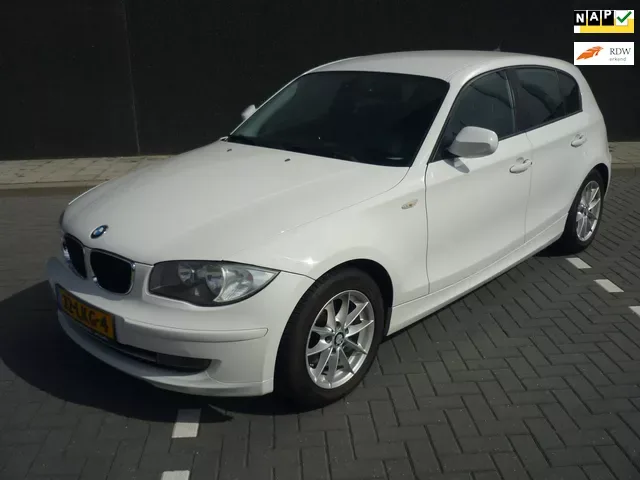BMW 1-Serie (2010) — foto 1