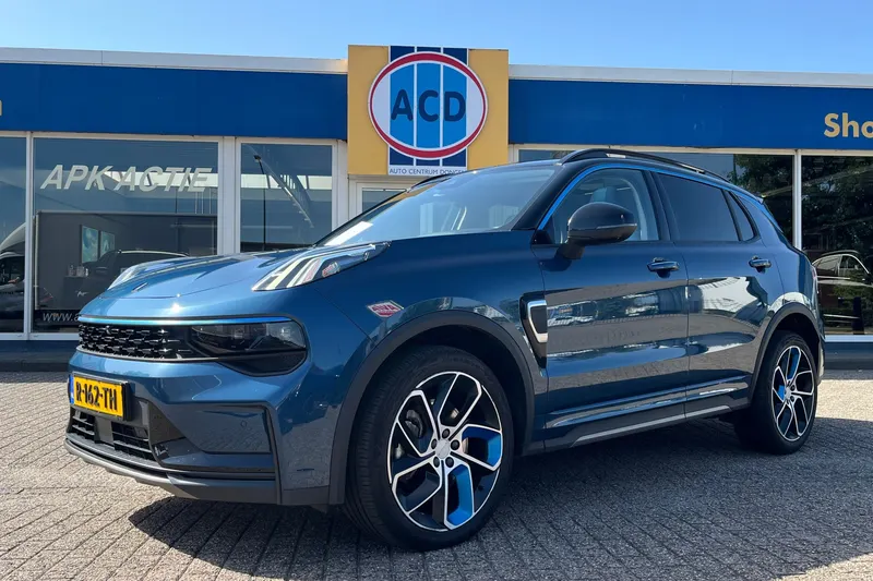 Lynk & Co 01 (2022)