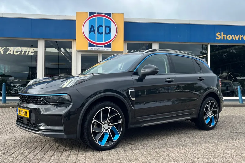 Lynk & Co 01 (2022)