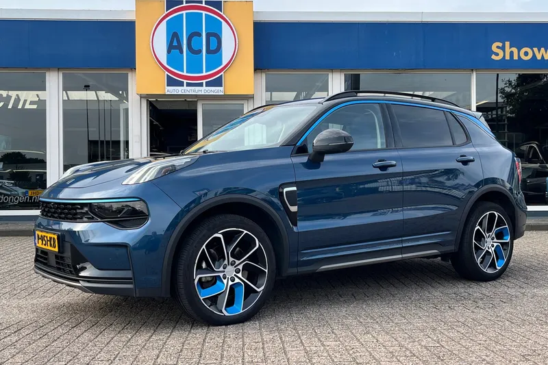 Lynk & Co 01 (2022)