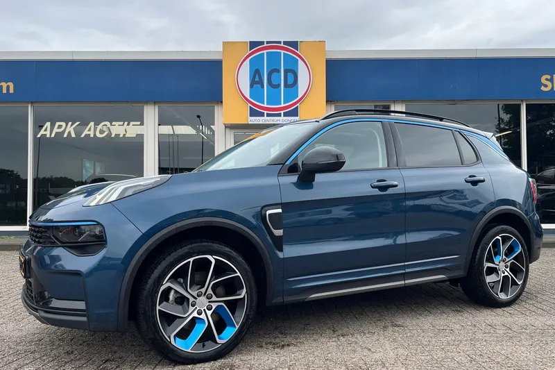 Lynk & Co 01 (2023)