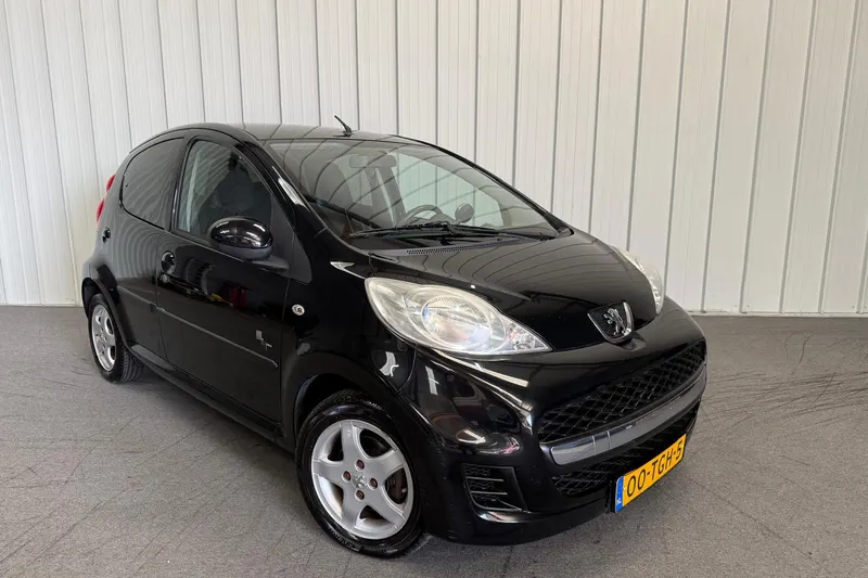 Peugeot 107 (2012)
