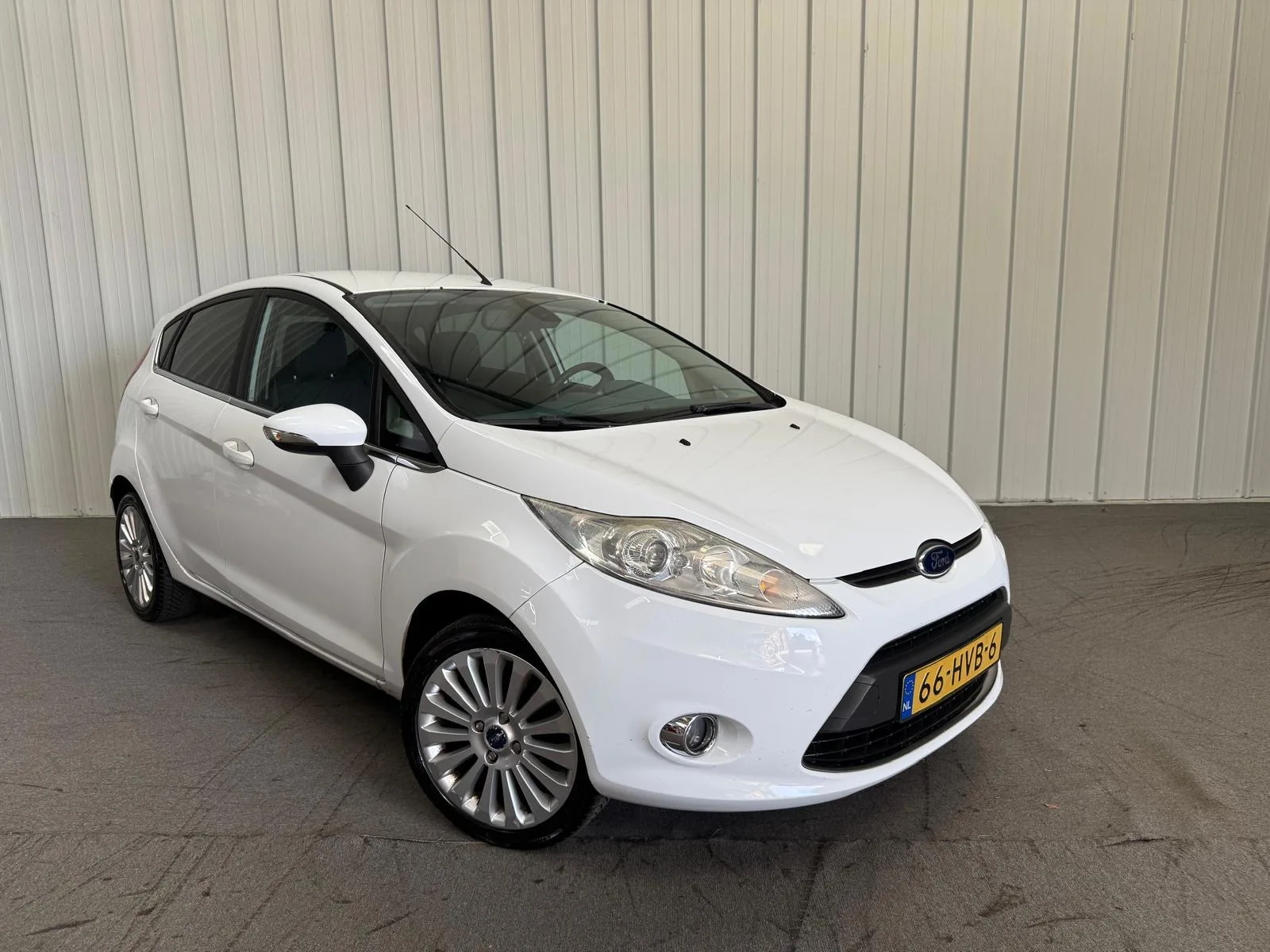 Ford Fiesta (2009) — foto 1