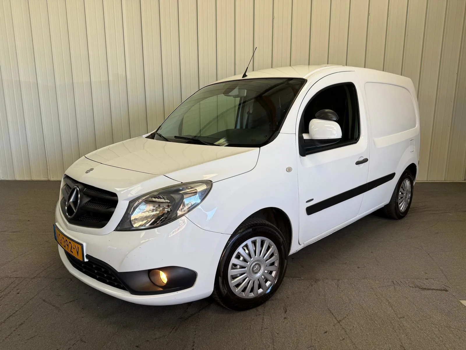 Mercedes-Benz Citan (2014) — foto 1