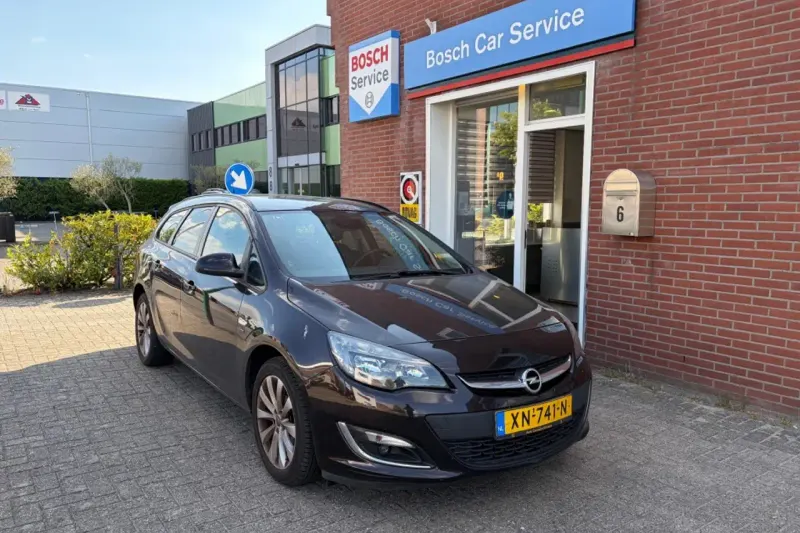 Opel Astra (2013)