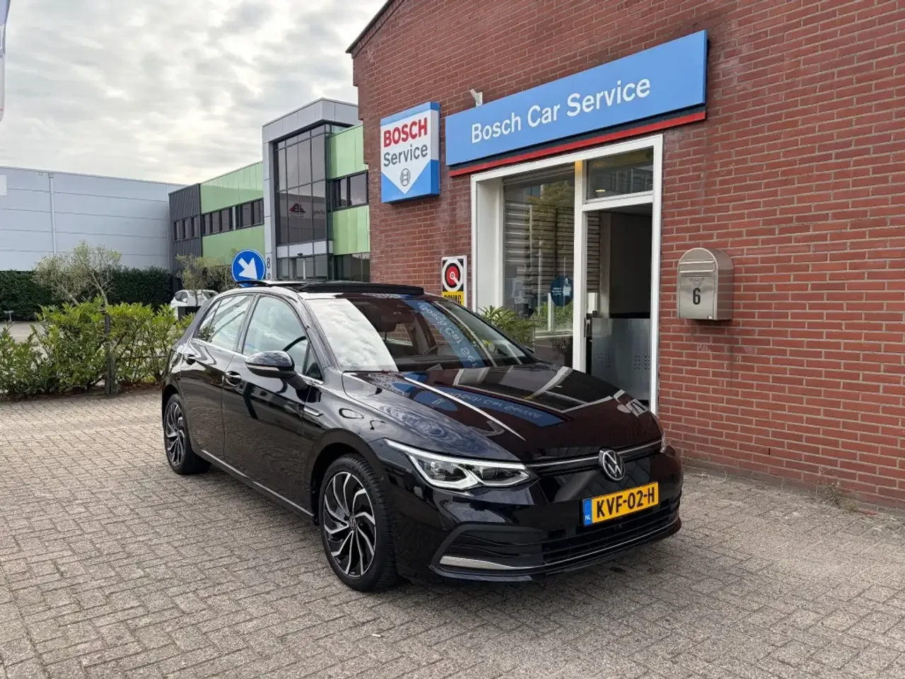 Volkswagen Golf (2020) — foto 1