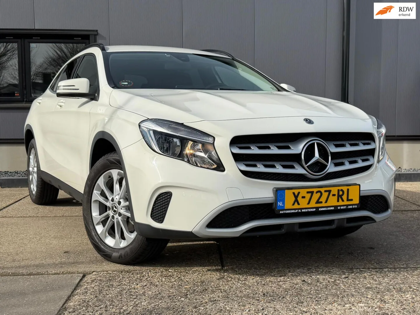 Mercedes-Benz GLA-Klasse (2017) — foto 1