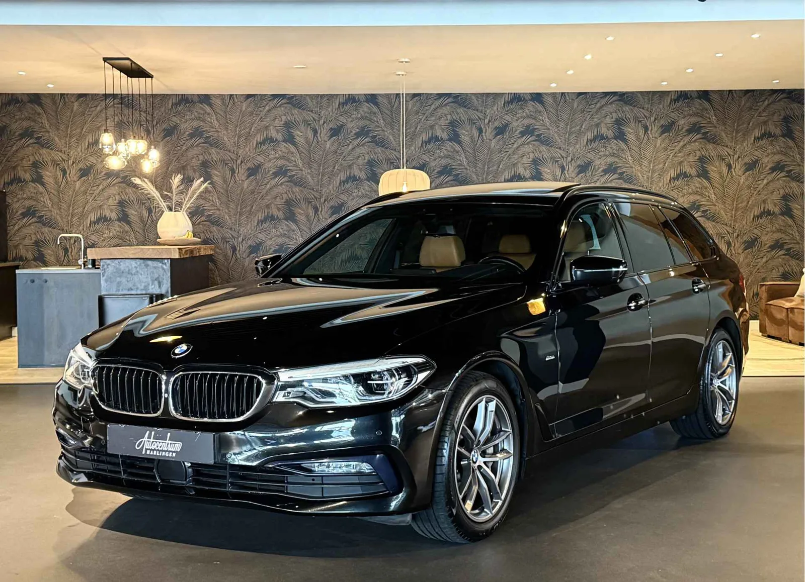 BMW 5-Serie (2017) — foto 1