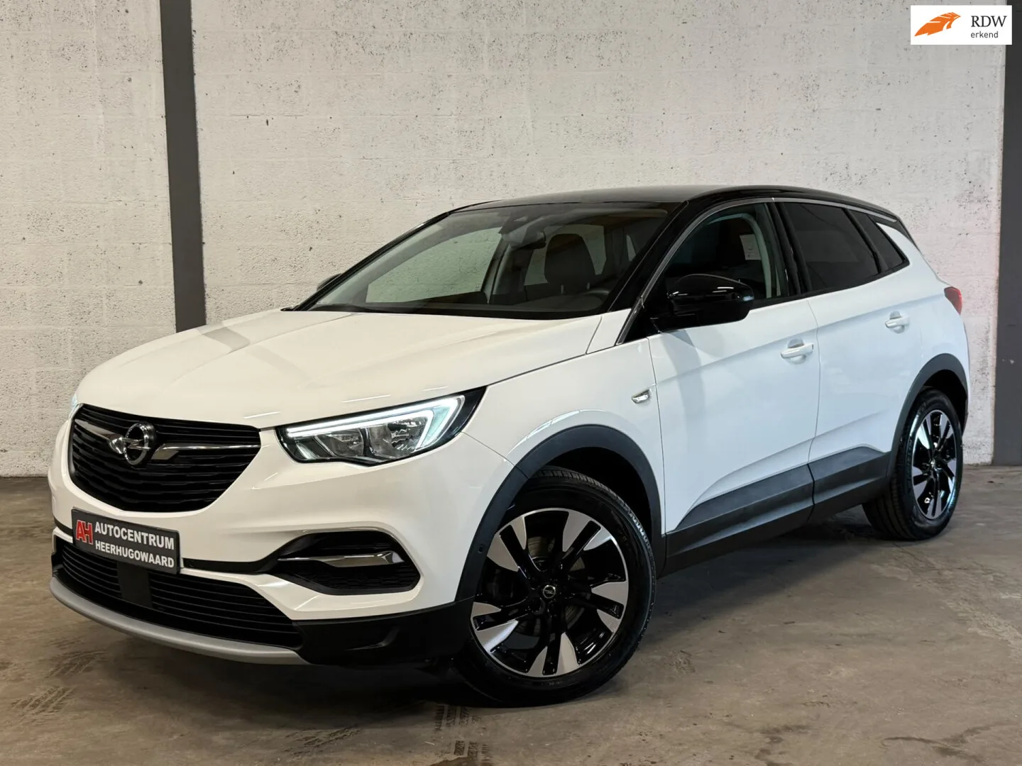 Opel Grandland (2020) — foto 1