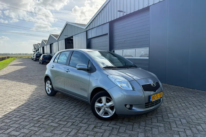 Toyota Yaris (2006)