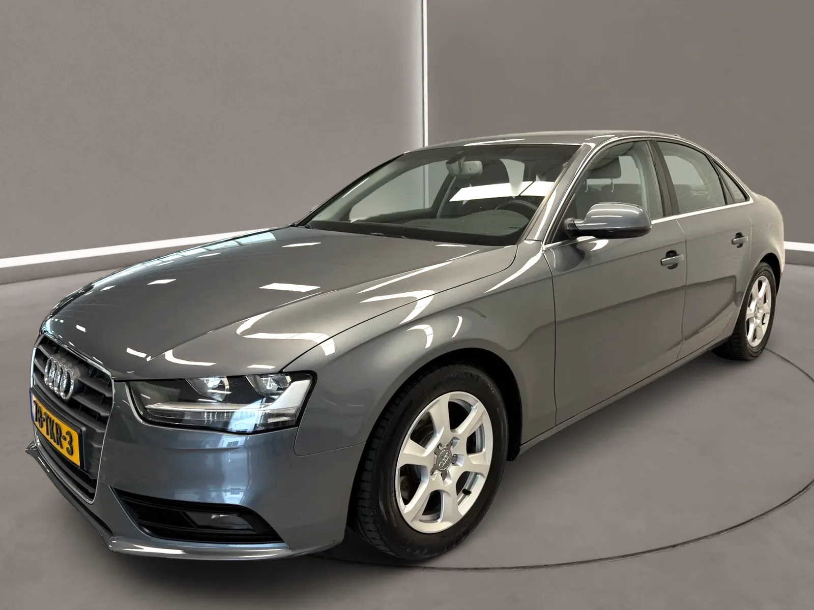 Audi A4 (2012) — foto 1