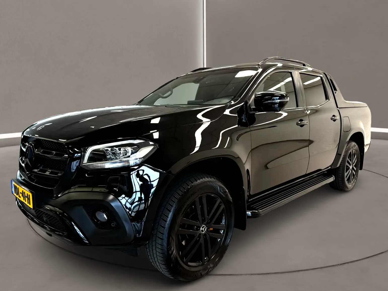 Mercedes-Benz X-Klasse (2020) — foto 1