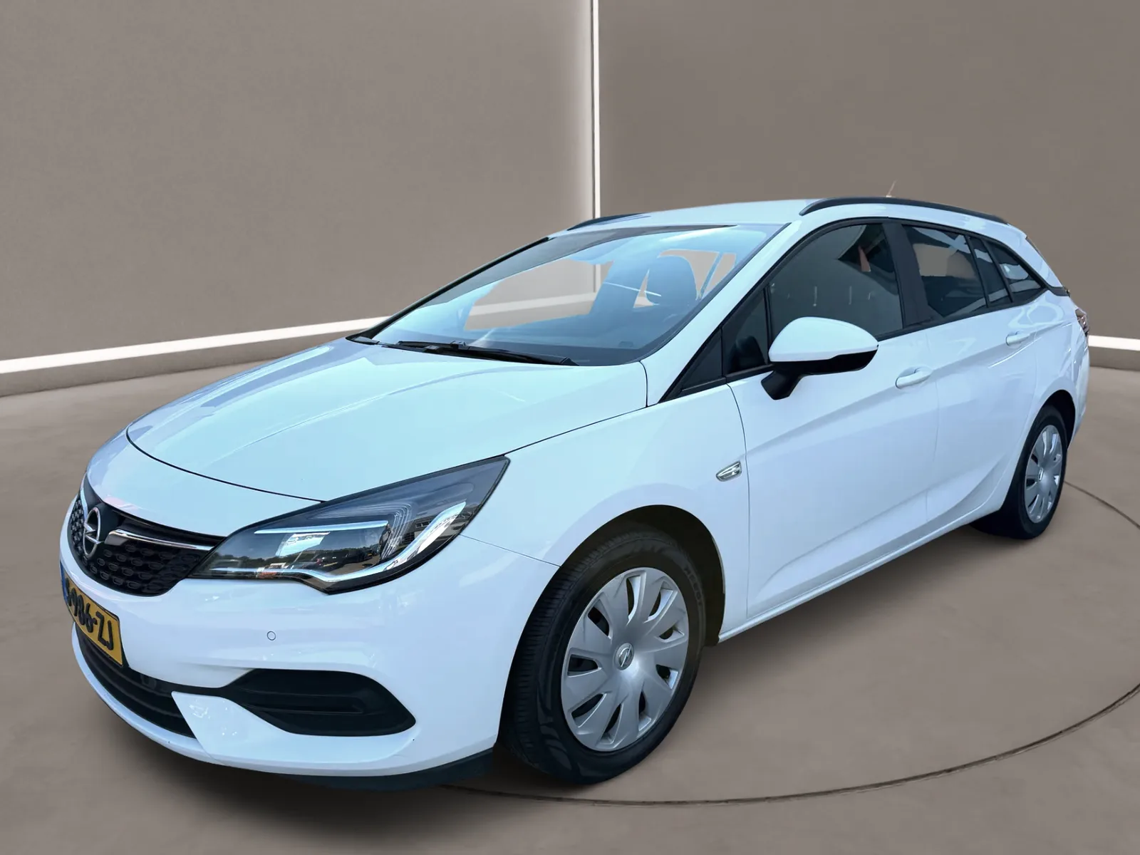 Opel Astra Sports Tourer (2020) — foto 1