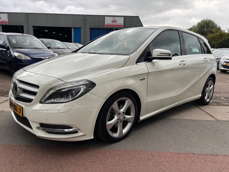 Mercedes-Benz B-Klasse (2012) — foto 1