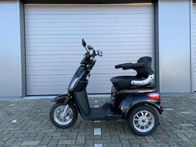 Chapter 2 Scootmobiel (2020) — foto 1